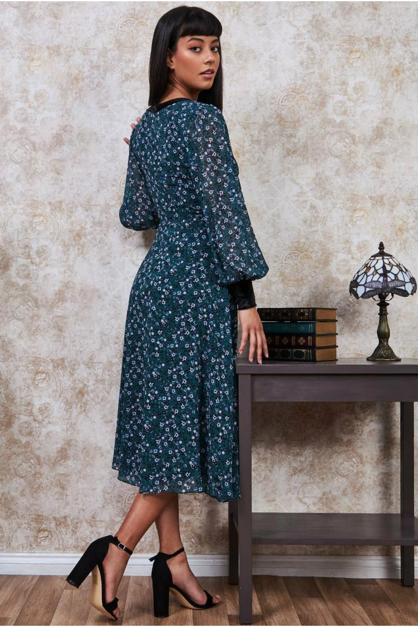 Goddiva Printed Necktie Midi Dress - Emerald Green 2 Goddiva Printed Necktie Midi Dress - Emerald Green - Image 2