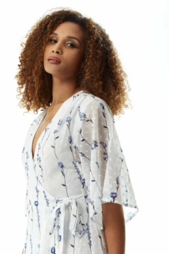 Liquorish Floral Print Midi Wrap Dress In White -Liquosmi Store 3KMPdL4Q 10441