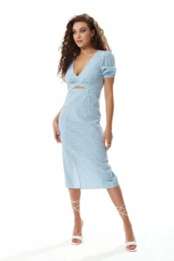Liquorish Gingham Cut Out Front Midi Dress In Bluewhite