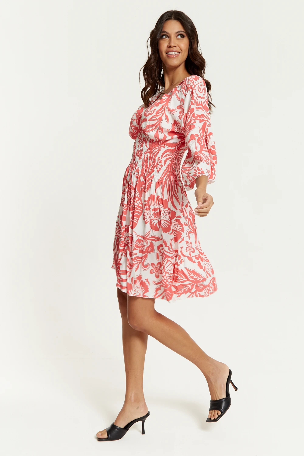 Hoxton Gal Oversized V Neck Detailed Floral Print Mini Dress 2 Hoxton Gal Oversized V Neck Detailed Floral Print Mini Dress - Image 2