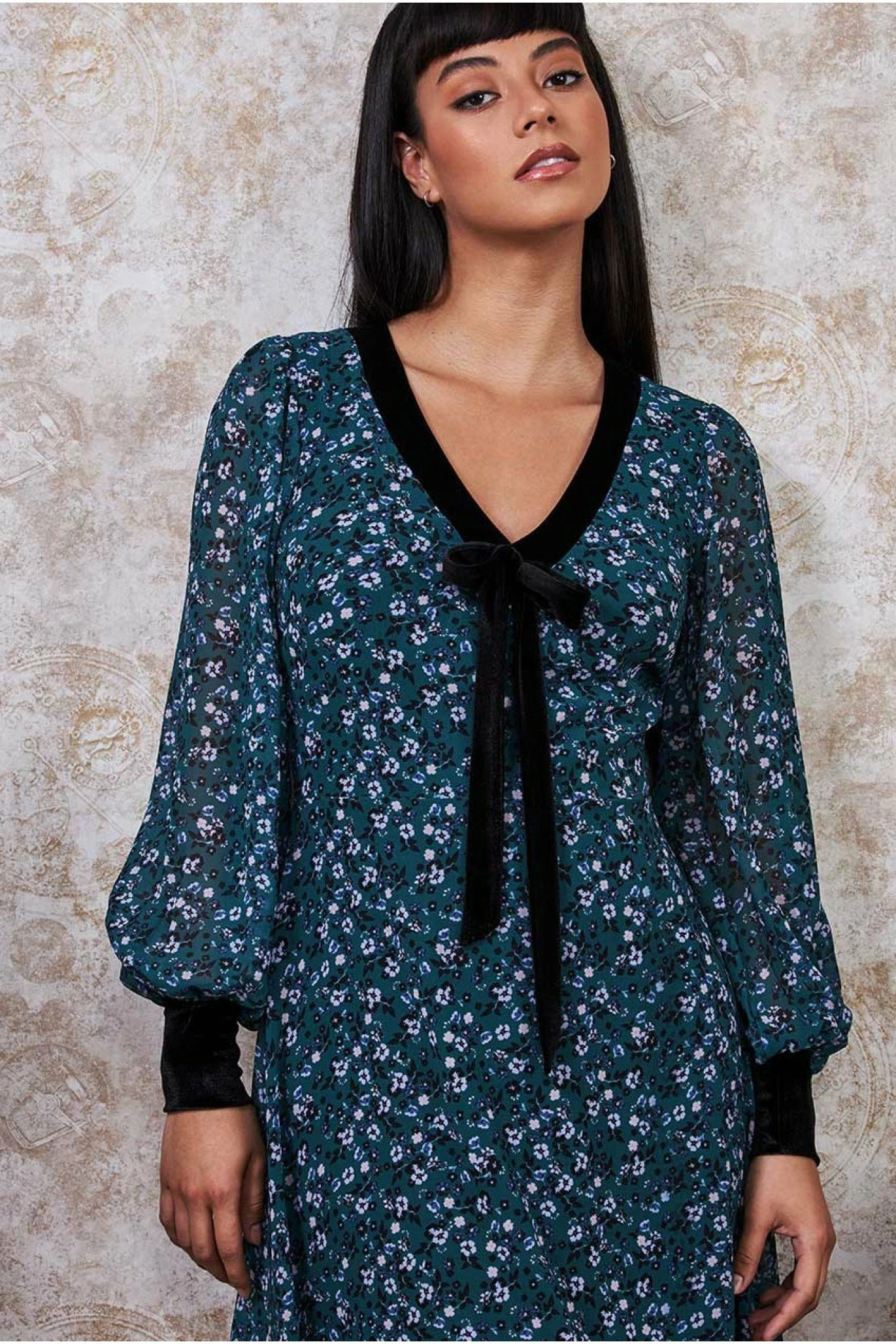 Goddiva Printed Necktie Midi Dress - Emerald Green 3 Goddiva Printed Necktie Midi Dress - Emerald Green - Image 3