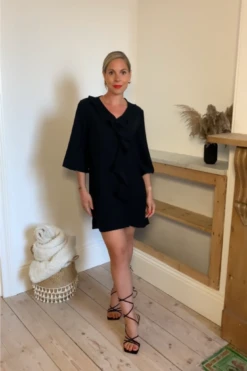 Hoxton Gal Oversize 3/4 Sleeves Frilled Front Tunic Black