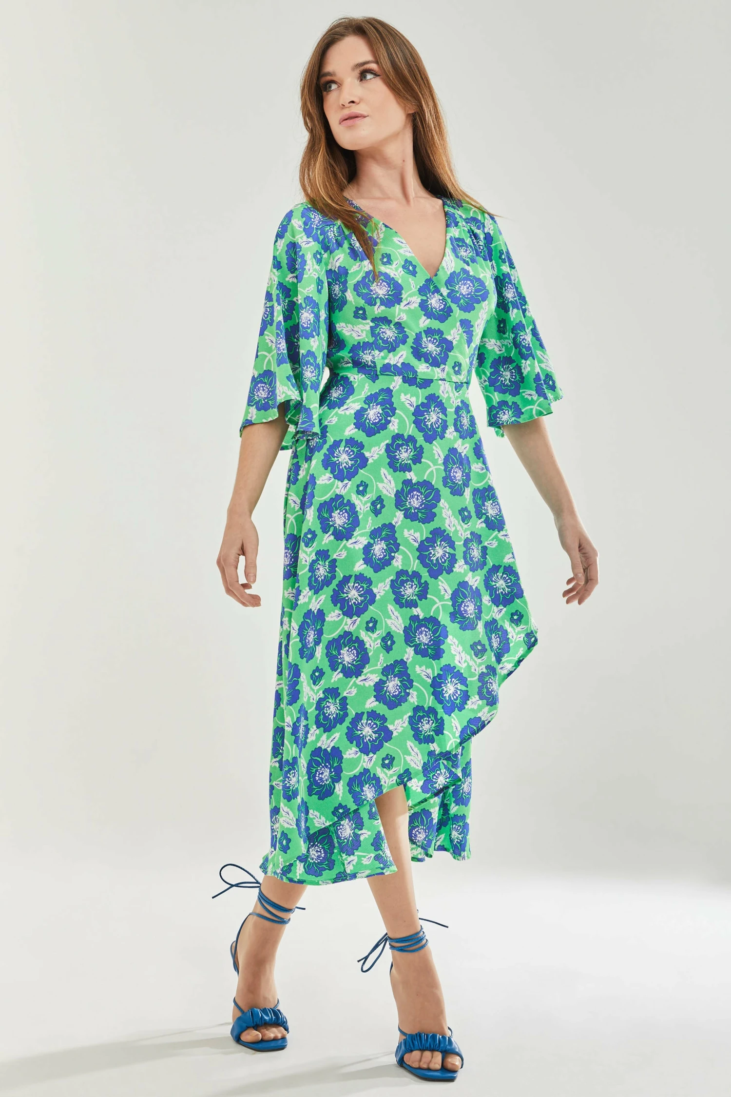 Liquorish Blue Floral Midi Wrap Dress Kimono Sleeve In Green 2 Liquorish Blue Floral Midi Wrap Dress Kimono Sleeve In Green - Image 2